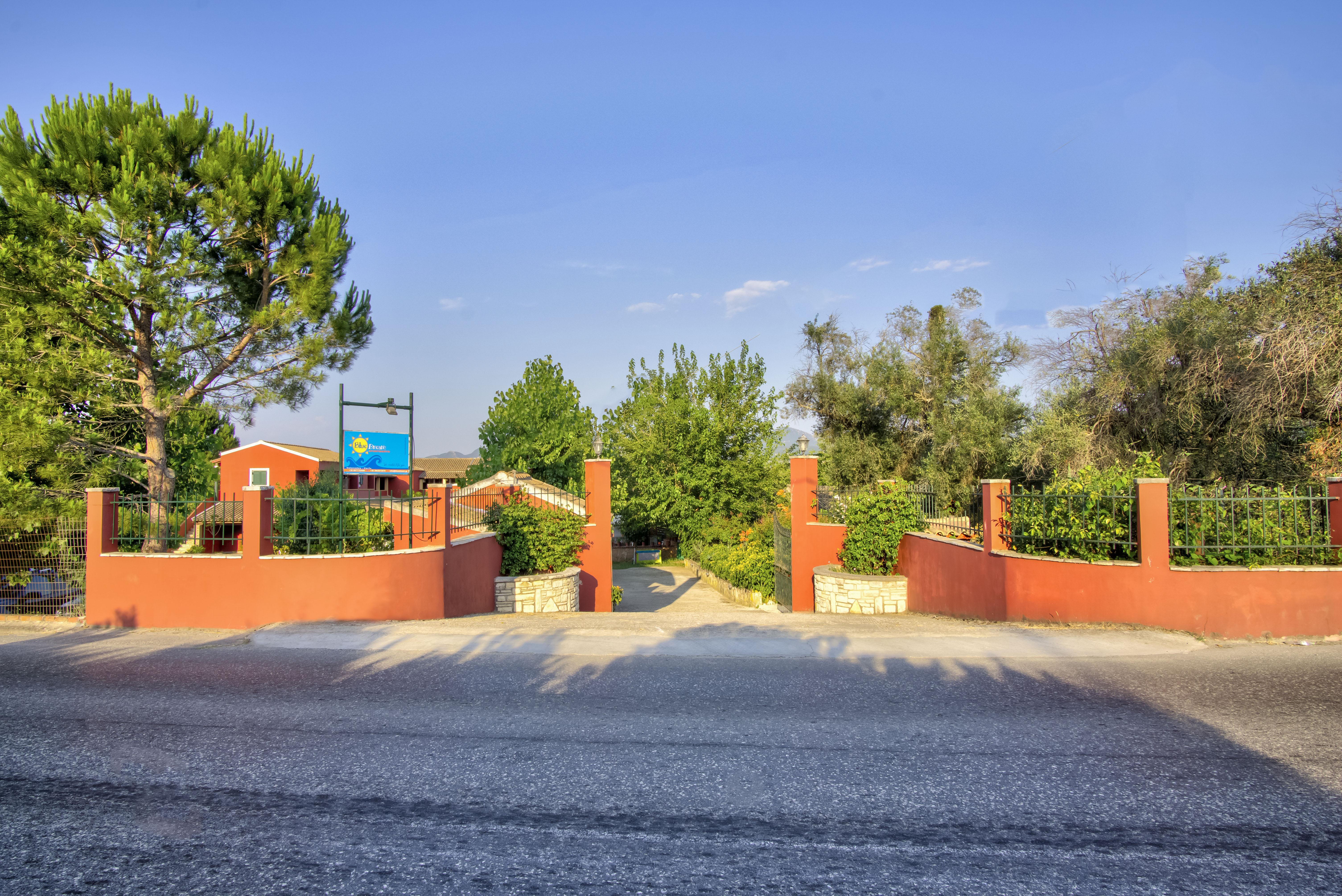 Blue Dream Apartments Velonádes Екстериор снимка