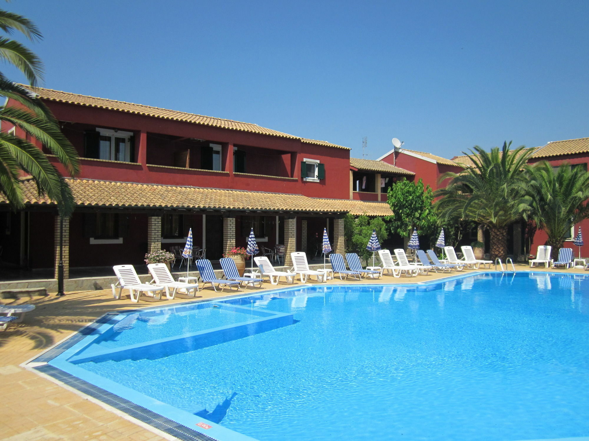 Blue Dream Apartments Velonádes Екстериор снимка